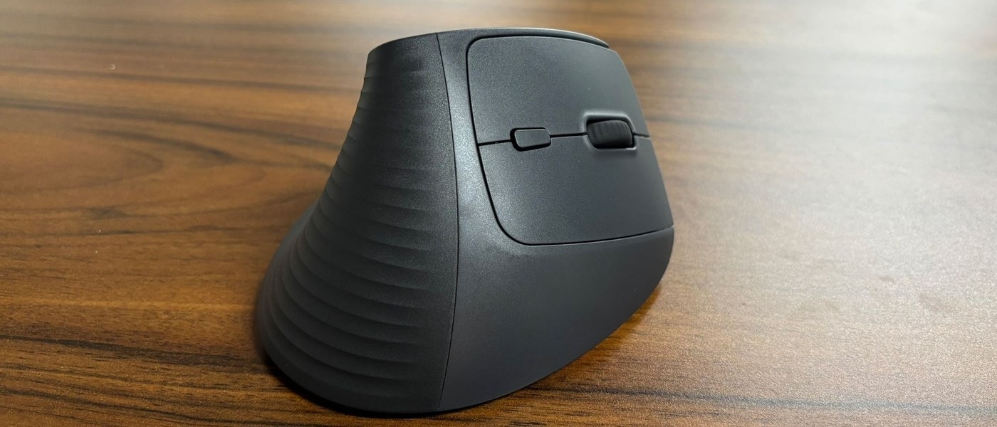 Compare a USB receiver with Bluetooth for a mouse: Check the exact Ugreen M571 wireless version
