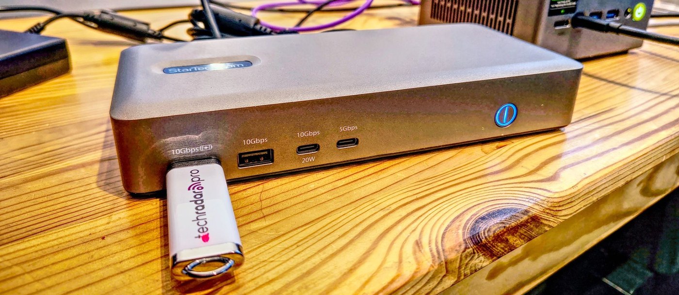 StarTech's Secured Host Cable Favors a Fixed Office Dock